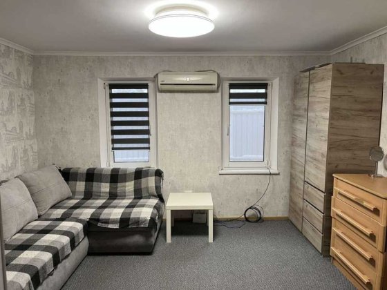 Частина будинку інститут звязку 28 м.кв з гаражем і альтанкою Полтава