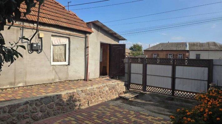 Продам частину будинку виведеного в окрему одиницю - фото 1