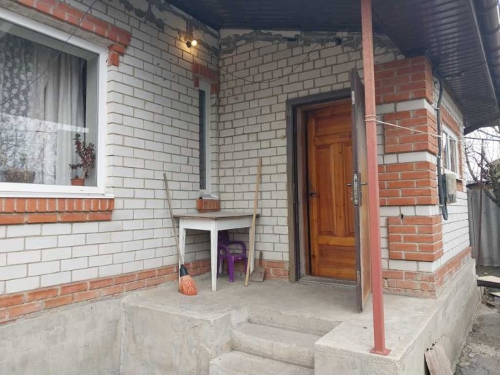 Окремий будинок у районі м'ясокомбінату. Цікава пропозиція під бізнес. - фото 1