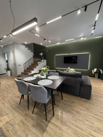 Дизайнерський дуплекс в Ірпені! Велика ділянка! Чудовий ремонт - фото 1