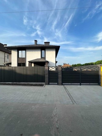 Якісний БУДИНОК в закритому містечку, чекає саме на ТЕБЕ!!! - фото 1