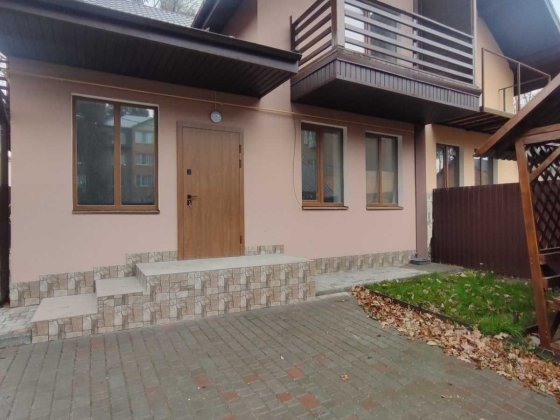 Власний будинок з новим ремонтом! Зелена локація! Гарна ділянка! Ирпень