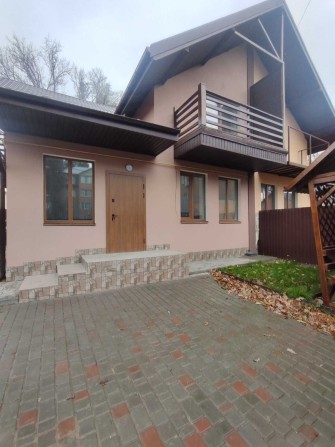 Власний будинок з новим ремонтом! Зелена локація! Гарна ділянка! - фото 1