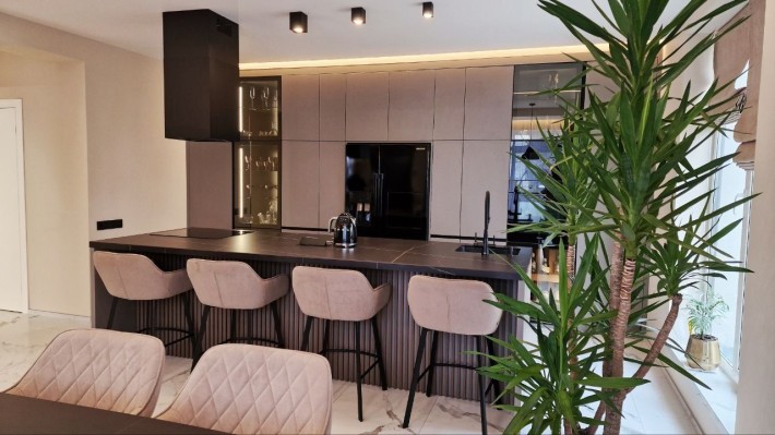 Дуплекс з дизайнерським ремонтом - фото 1