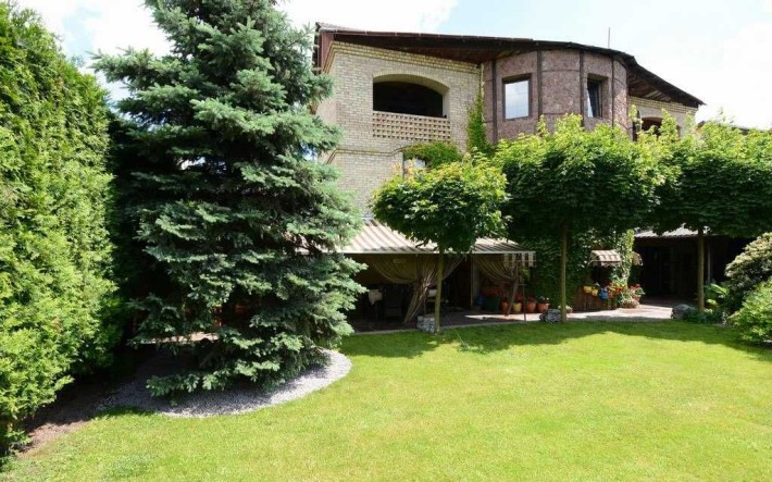 Центр Ірпеня будинок 200м², 9 соток, ЛАНДШАФТНИЙ ДИЗАЙН, ОЗЕРО - фото 1