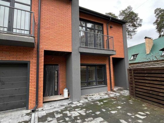 Кутовий таунхаус в серці Ірпеня Ірпінь