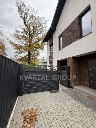 таунхаус Ірпінь 0 Комісії 750 $ за м² із власним огородженим подвір’ям - фото 1