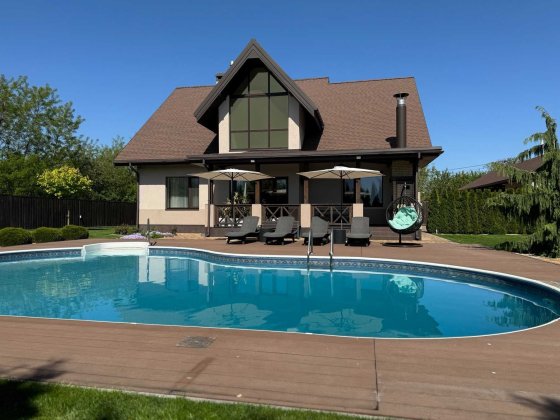 Будинок з євроремонтом на Юрівці, 225 м², 5 кімнат, басейн, баня Полтава