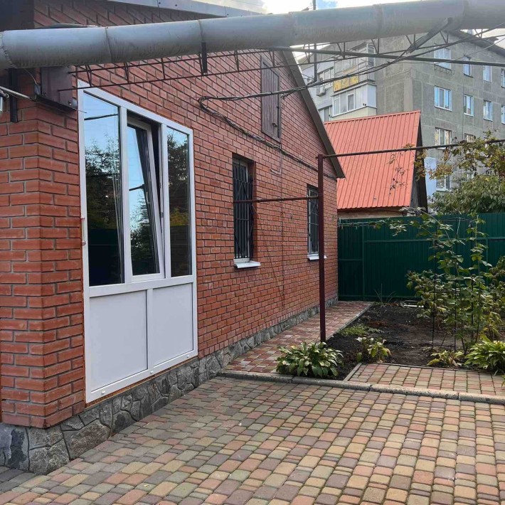 Продам будинок в р-н.Фурманова. Є відновлення! - фото 1