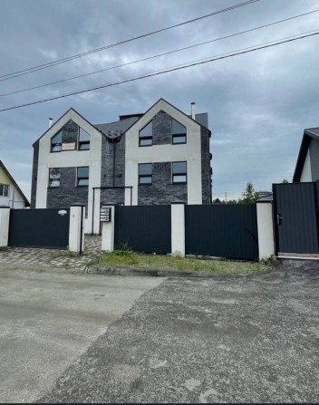 Таунхус зі зручним виїздом до Києва. БЕЗ КОМІСІЇ  З  наповненням - фото 1