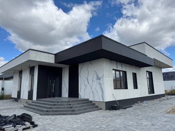 Продам Дом VIP класса на Половках Полтава