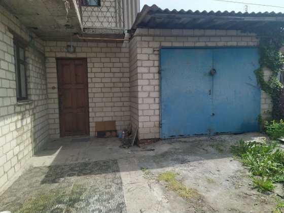 Трёхкомнатная часть  Гирского с гаражом Херсон