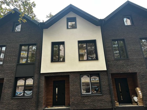 Якісний тайнхаус з центральними комунікаціями та газом, локація ТОП Ирпень