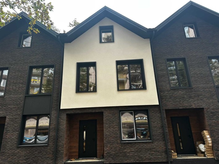 Якісний тайнхаус з центральними комунікаціями та газом, локація ТОП - фото 1