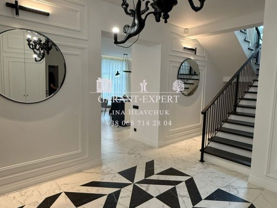 Розкішний будинок 230 м² з ремонтом, ділянка 10 соток, тераса, охорона Ирпень