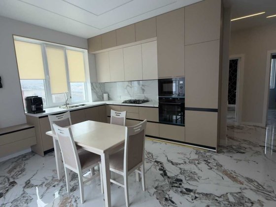 Продам новый дом с евроремонтом в Нерубайском.