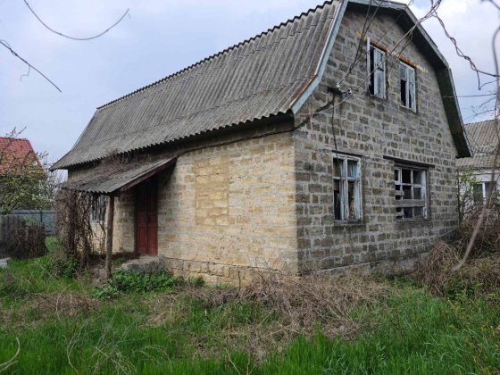 Продам капитальный дом  в центре Нерубайского!