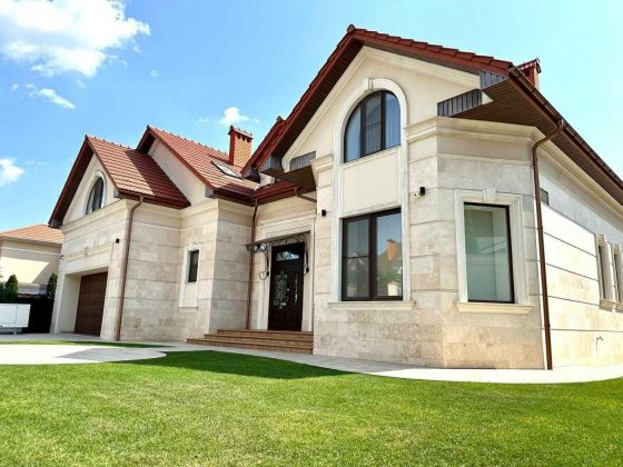 Будинок преміум-класу з сучасною технікою та басейном Лиманка