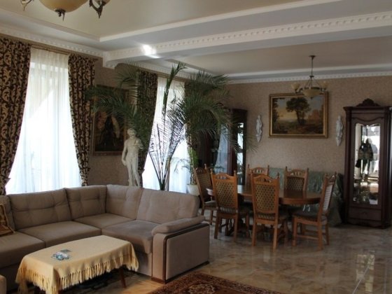 Добротный современный дом в Фонтанке Фонтанка