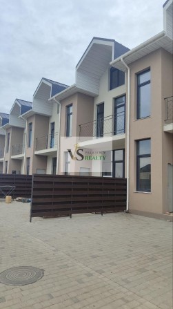 Таунхауси в Одесі з розтермінуванням - фото 1