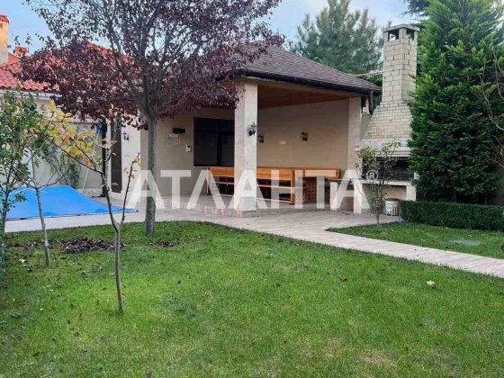 Дом с бассейном в Киевском районе, Совиньйон Лиманка