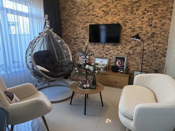 Продам затишний, сучасний будинок  у селищі Фонтанка Фонтанка