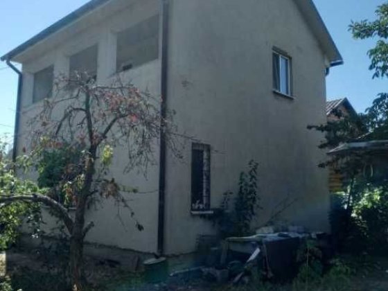 Продается капитальный 2-х этажный дом в с. Светлое Світле