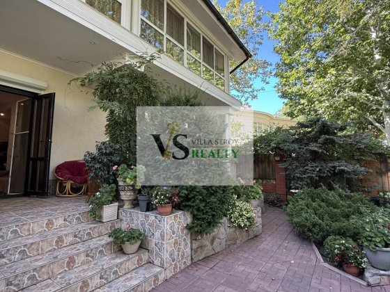 "Продається будинок в Совіньйоні, 4 кімнати, 172 м²" Лиманка