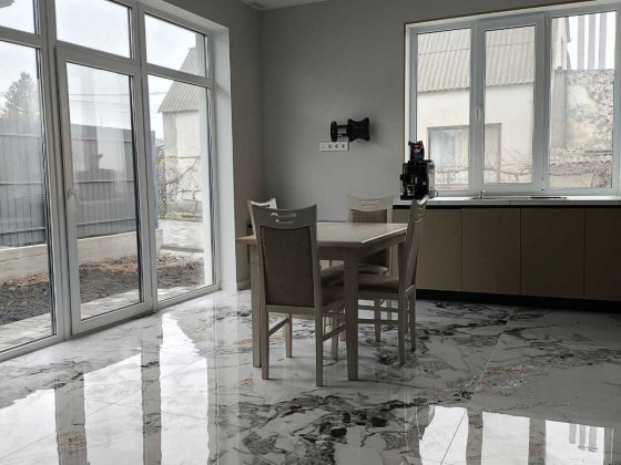 Новый дом в центре Нерубайска, общ 90 м, 3 комнаты. Рядом Усатово.