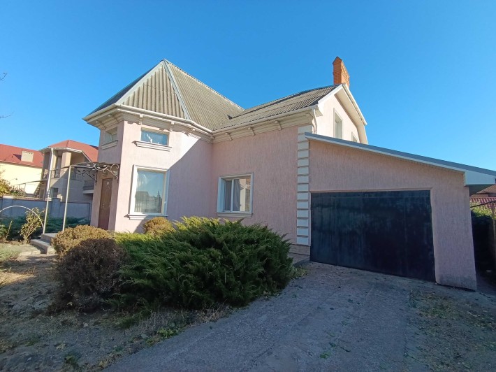 СРОЧНО!Продам капитальный дом в Совиньоне.Двухэтажный на 10сотках.ТОП. - фото 1