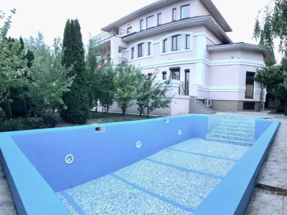 Лучшая Вилла в Совиньоне, близость моря, новый ремонт. Торг Лиманка