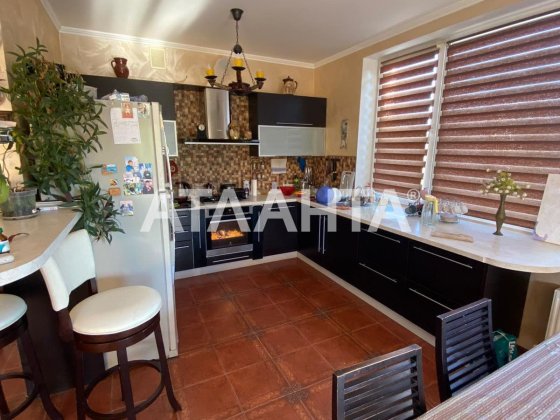 Хозяйский дом  с ремонтом на 7 сотках