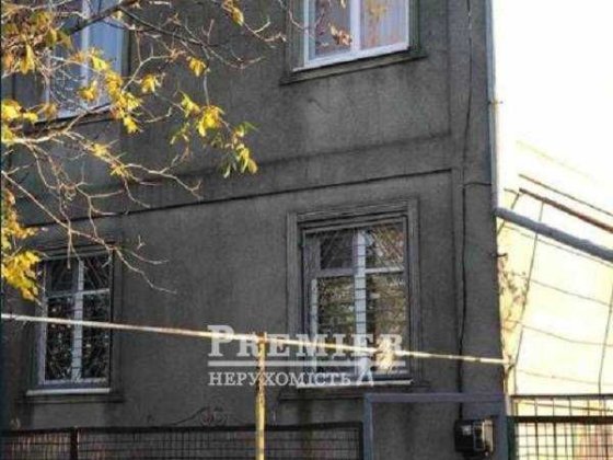 Продам  двухповерховий будинок