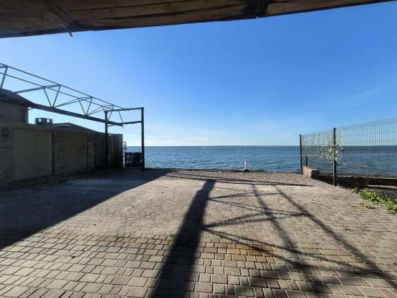 Дом  с прямым выходом в лиман ,Одесская областьК.Бугаз,Затока