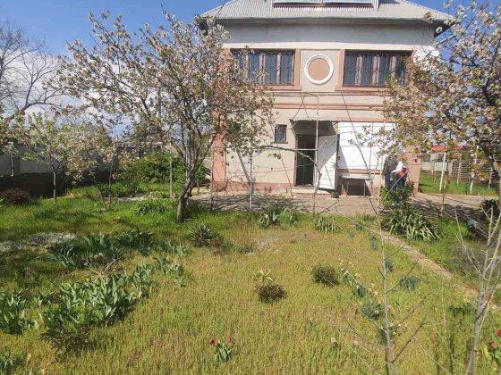 Продам дом у моря! Каролино- Бугаз. Гараж. Подвал. Программы.