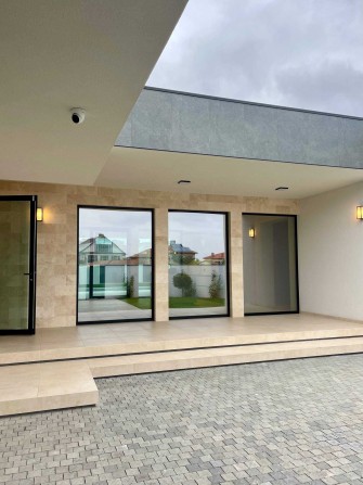 Премиальный одноэтажный дом 185 м² с бассейном | Совиньон | 11 соток | - фото 1