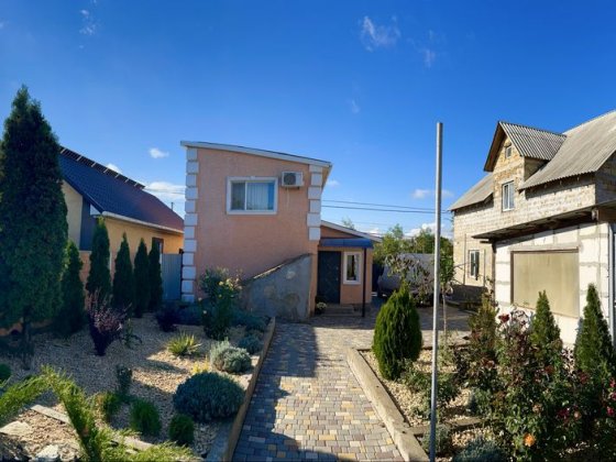 УСАТОВО Два дома по цене одного  на участке 10.2 сотки! От хозяина! Усатове