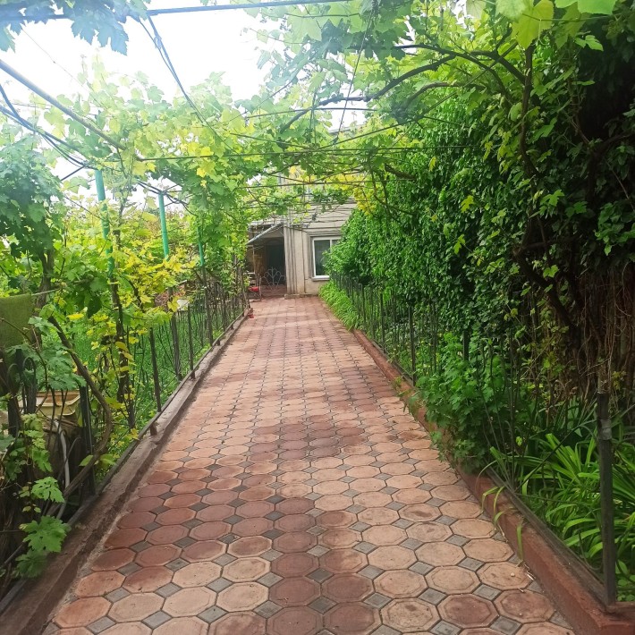 Продам від хазяїна 4 будинки  район  лиману за вказану суму. - фото 1