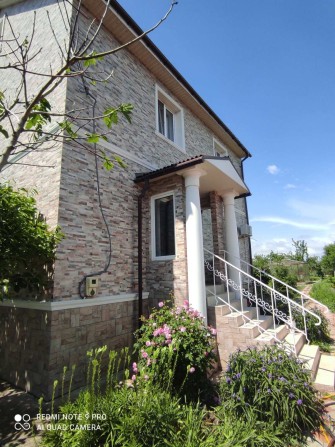 Продам 2х этажный дом на Каролино-бугазе - фото 1