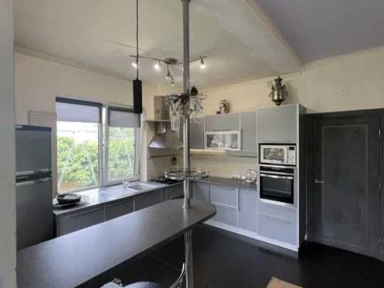 (13) Продам 2-поверховий будинок в смт.Таїрове Таирово