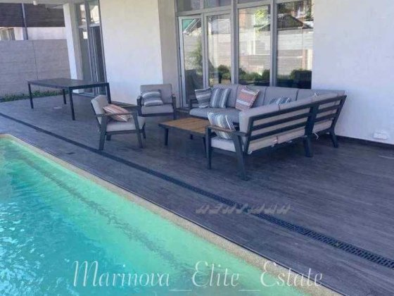 LUXURY VILLA с бассейном Рядом море Совиньон 1 Видео! Большой выбор!