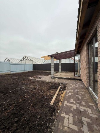 Дом на участке 4 сотки. Усатово. 10 мин до Одессы! - фото 1