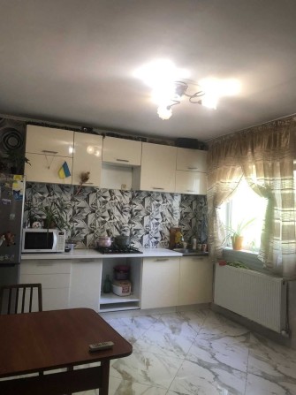 Капитальный дом в пригороде - фото 1