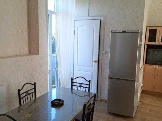 Дом в Молодежном Молодіжне