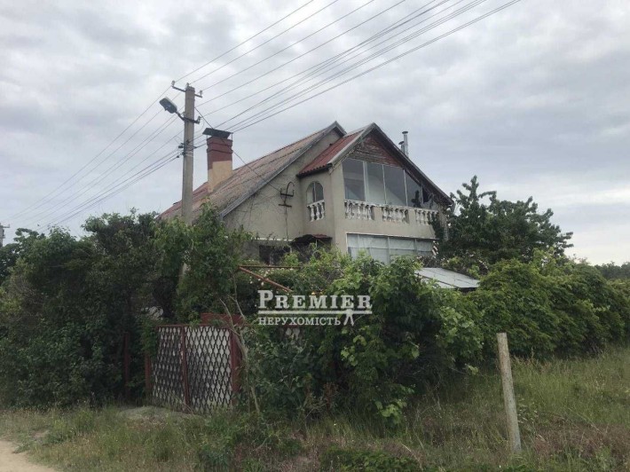 Продається капітальний 3-рівневий будинок 223 кв.м. - фото 1