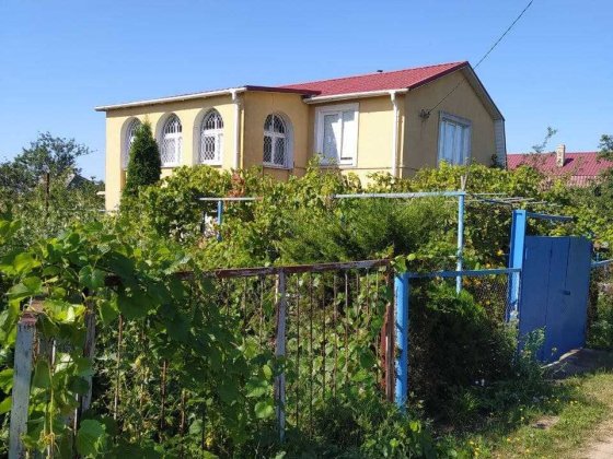 Продам дом, подходит для зимнего проживания. Нова Дофінівка