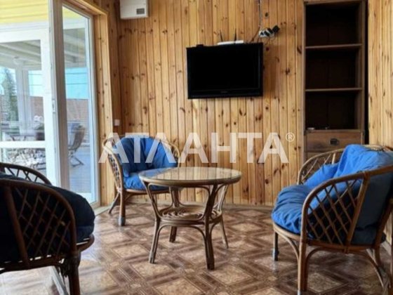 Роскошный дом в Новой Дофиновке, расположенный недалеко от моря. Нова Дофінівка