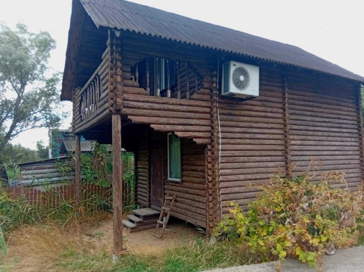 Продаю деревяный дом на причале - фото 1