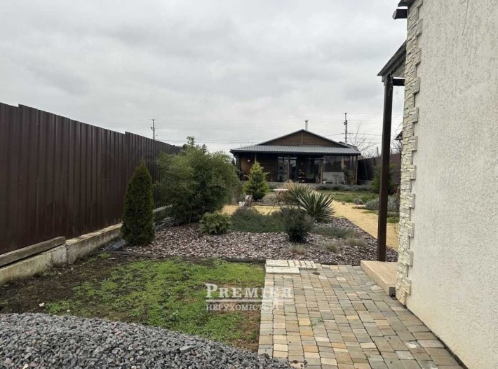 Новий стильний приватний будинок з каміном в 10хв від Одеси - фото 1