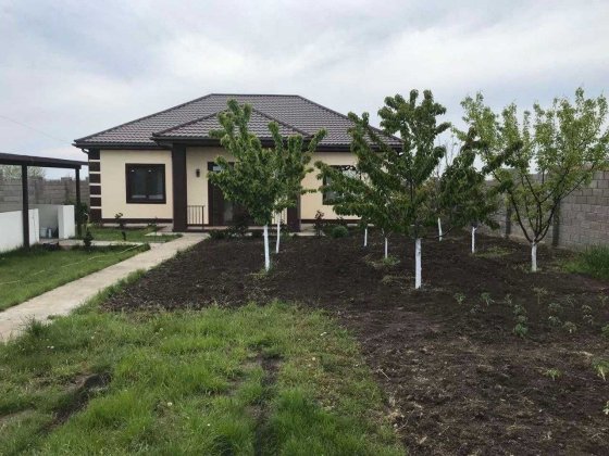 Будинок / Біля моря Санжійка